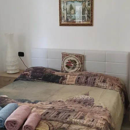 منزل للإقامة Rosa Dei Venti Sul Garda
